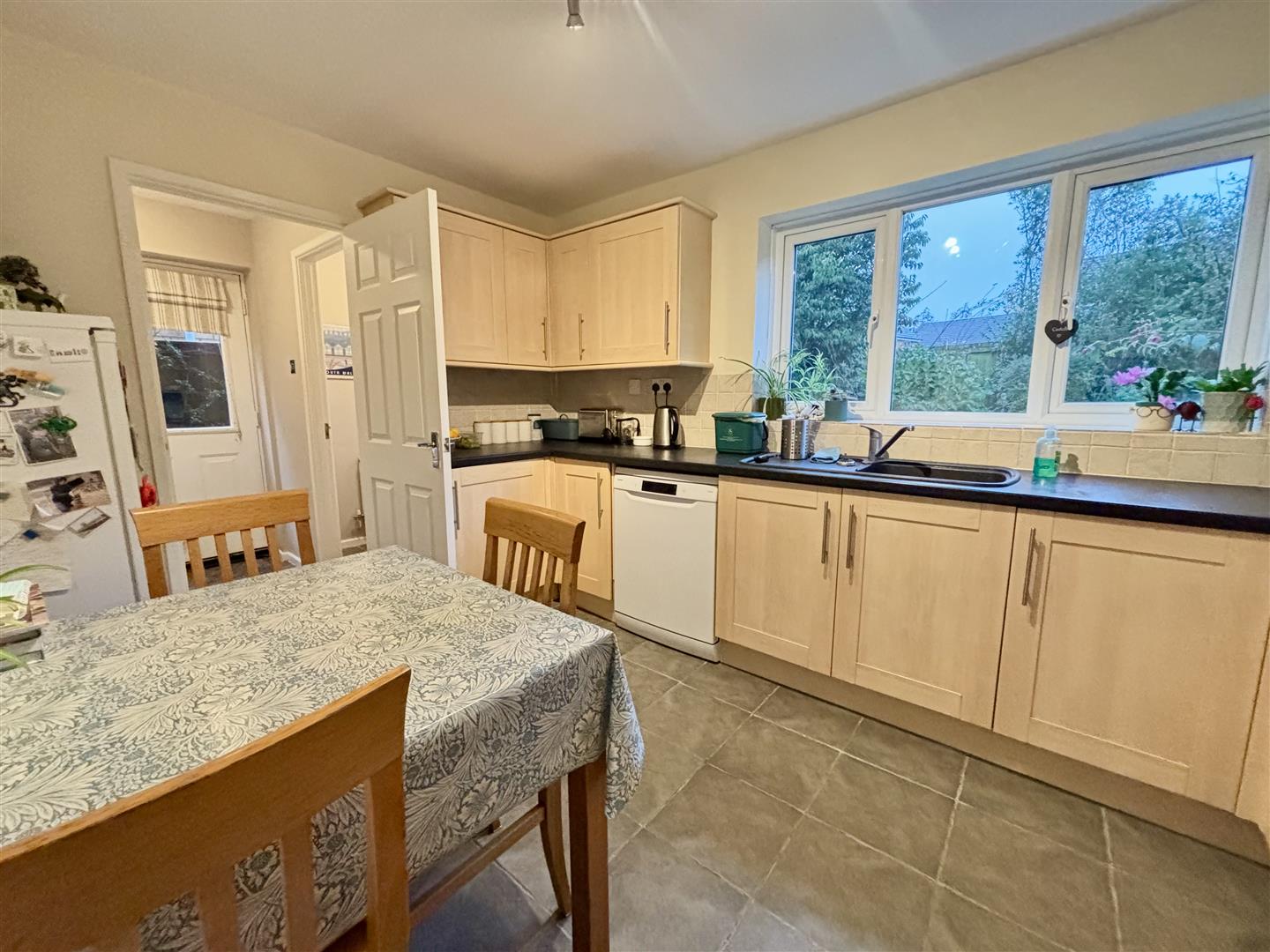 Pant-Yr-Odyn, Sketty, Swansea, SA2 9GR